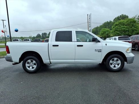 Used 2023 RAM 1500 Classic SLT w/ Electronics Group AWD/4WD image 3