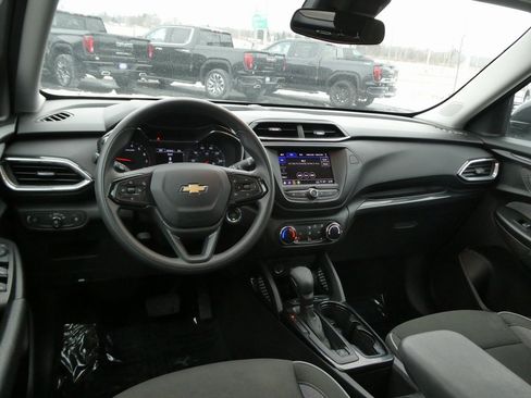 Used 2023 Chevrolet TrailBlazer LT image 27