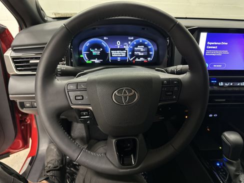 Used 2025 Toyota Camry XSE w/ Premium Package FWD image 18