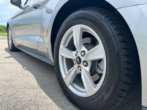 Used 2021 Ford Mustang Coupe RWD image 12