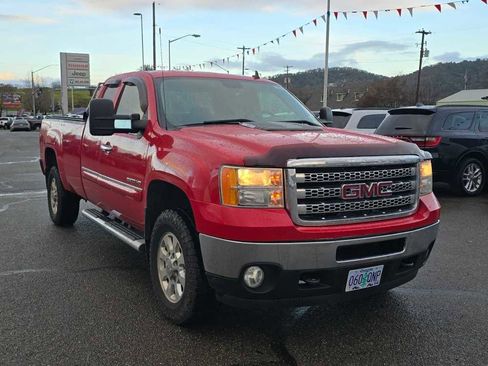 Used 2013 GMC Sierra 3500 SLE w/ HD SLE Premium Package image 4