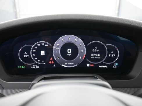 Certified 2025 Porsche 911 Carrera RWD image 18