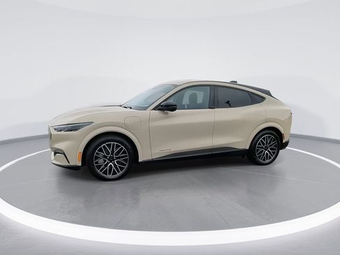 Used 2025 Ford Mustang Mach-E Premium image 4