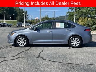 Used 2024 Toyota Corolla LE FWD video 2