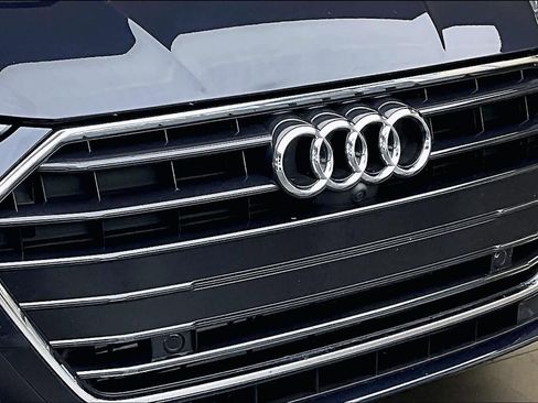 Used 2021 Audi A7 e Premium Plus w/ Interior Protection Package image 32