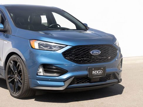 Used 2020 Ford Edge ST w/ Equipment Group 401A AWD/4WD image 3