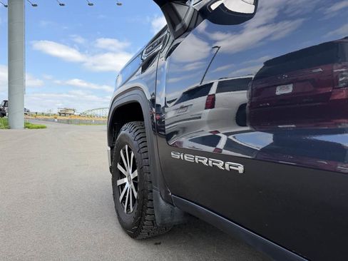 Used 2023 GMC Sierra 1500 SLE w/ Enhanced Capability Package AWD/4WD image 15