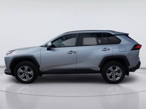 Used 2023 Toyota RAV4 XLE w/ Convenience Package FWD image 5