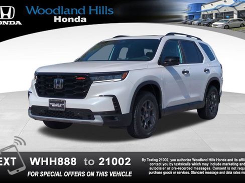 Certified 2023 Honda Pilot TrailSport image 1