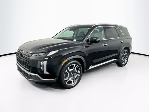Used 2024 Hyundai Palisade SEL FWD image 3