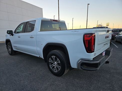 Used 2024 GMC Sierra 1500 SLT image 4