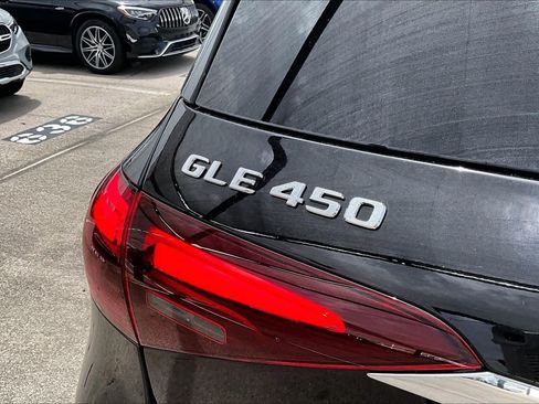 New 2026 Mercedes-Benz GLE 450 4MATIC image 8