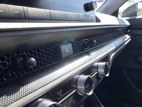 Used 2024 Honda CR-V EX image 23