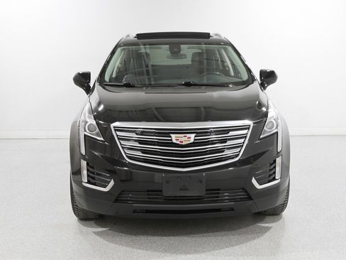 Used 2018 Cadillac XT5 Luxury w/ Driver Awareness Package image 2