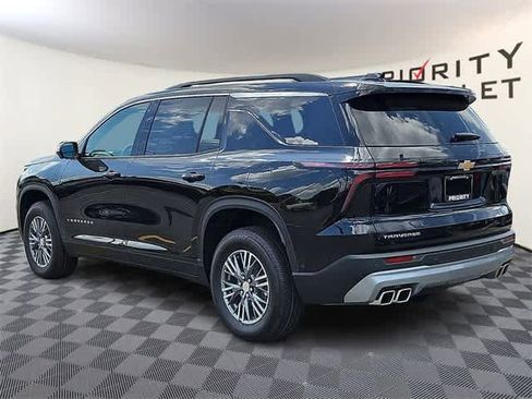New 2025 Chevrolet Traverse LT w/ Enhanced Driving Package image 6