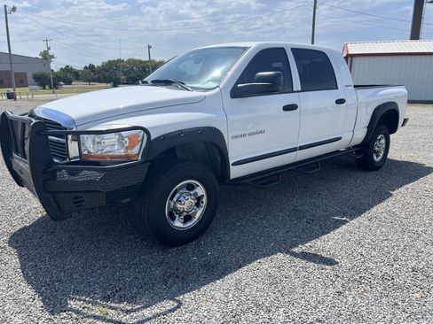 Used 2006 Dodge Ram 3500 Truck Laramie w/ Protection Group AWD/4WD image 3