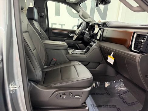 New 2026 GMC Sierra 2500 Denali w/ Denali Reserve Package image 29