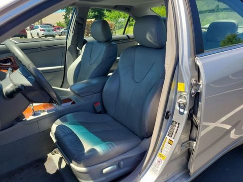 Used 2011 Toyota Camry XLE w/ XLE Extra-Value Pkg #2 FWD image 20