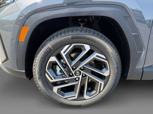 New 2025 Hyundai Tucson Limited image 9