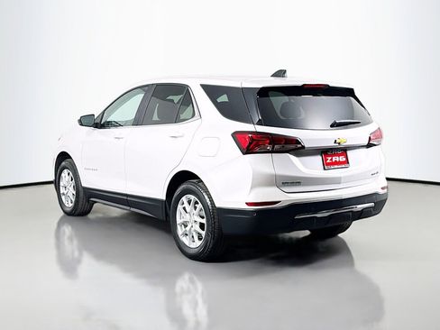 Used 2022 Chevrolet Equinox LT image 3