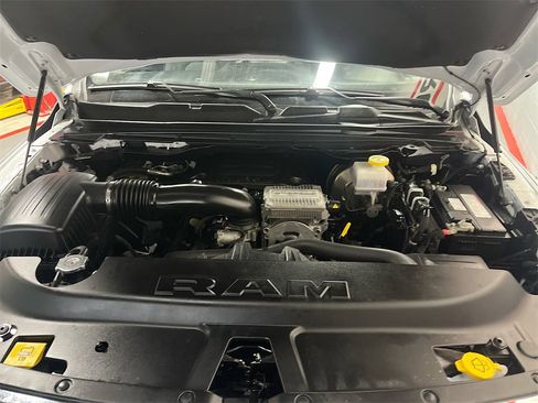 Used 2024 RAM 1500 Big Horn image 30