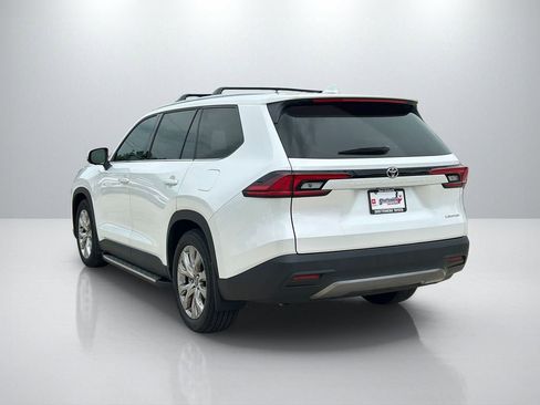 Used 2026 Toyota Grand Highlander FWD image 7