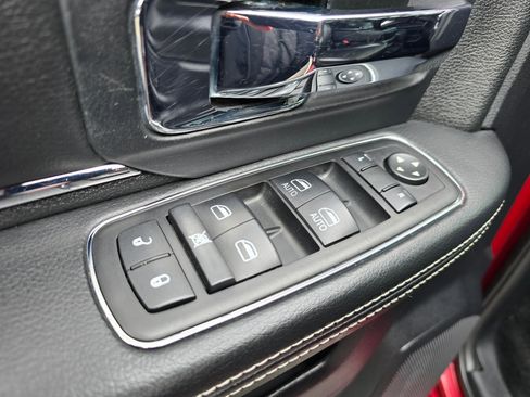 Used 2014 RAM 2500 Laramie image 24