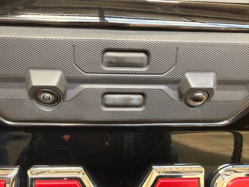 Used 2024 GMC Sierra 2500 AT4 w/ AT4 Premium Plus Package image 7