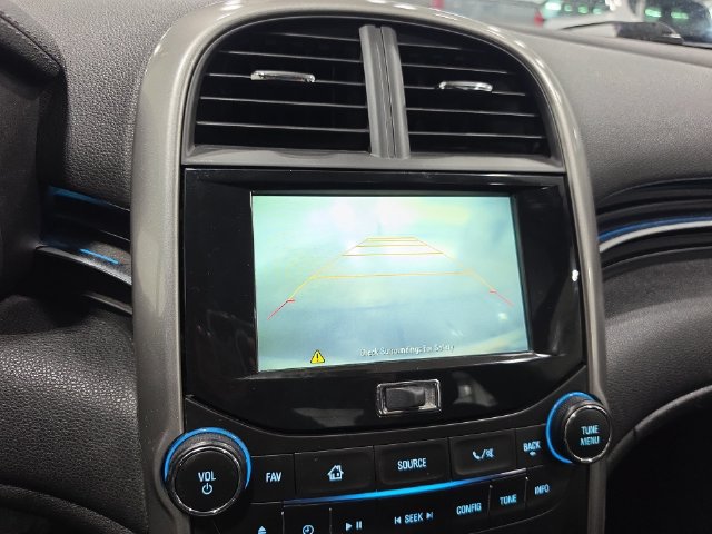Used 2015 Chevrolet Malibu LT FWD image 9