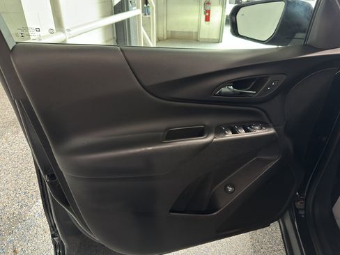 Used 2024 Chevrolet Equinox LT image 23