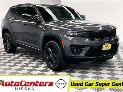 Used 2024 Jeep Grand Cherokee Altitude