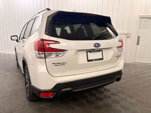 Used 2021 Subaru Forester Premium w/ Popular Package #1 AWD/4WD image 4