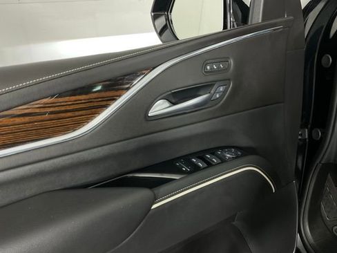 Certified 2024 Cadillac Escalade ESV Premium Luxury image 26