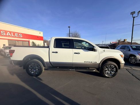 Used 2018 Nissan Titan Platinum Reserve image 3
