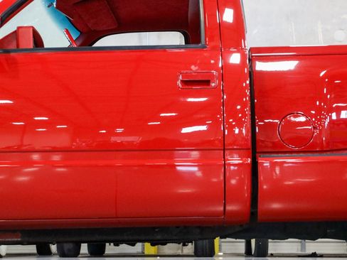 Used 1988 Chevrolet Silverado 1500 2WD Regular Cab image 20