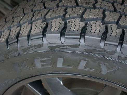 Used 2015 Ford F150 Lariat w/ Equipment Group 502A Luxury image 34