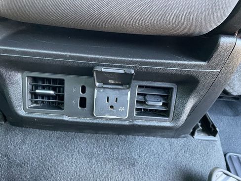 Used 2022 Chevrolet Silverado 1500 RST w/ Z71 Off-Road Package image 35