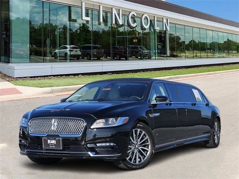 Used 2019 Lincoln Continental Select image 1