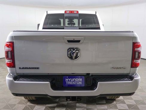 Used 2024 RAM 2500 Laramie AWD/4WD image 12