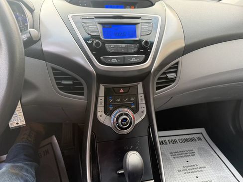 Used 2013 Hyundai Elantra GLS w/ Preferred Pkg FWD image 10