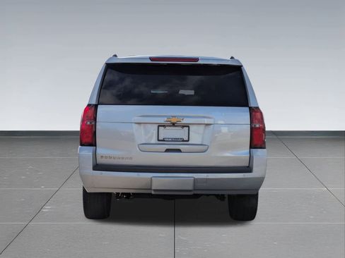 Used 2019 Chevrolet Suburban LT w/ Luxury Package image 5