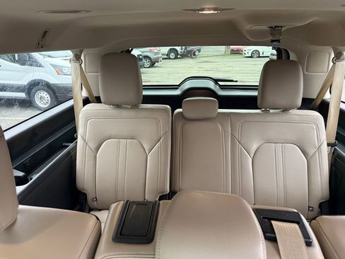 Used 2024 Ford Expedition Max Limited AWD/4WD image 33