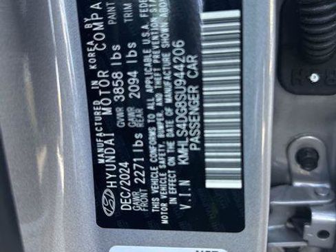 New 2025 Hyundai Elantra SEL image 31