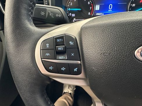 Used 2023 Ford Explorer XLT w/ Equipment Group 202A image 24
