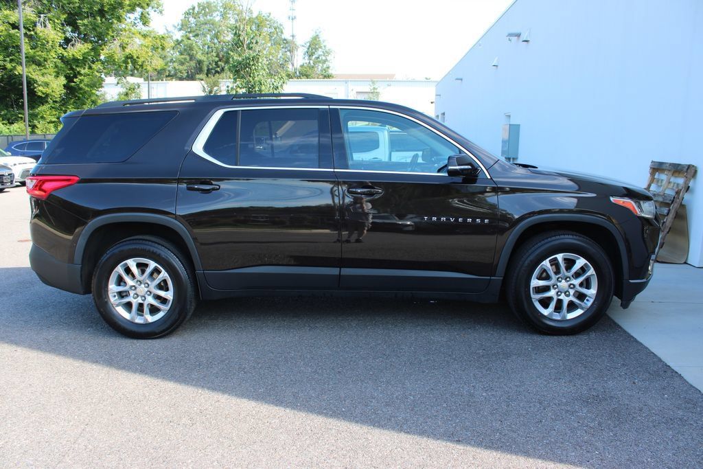 Used 2019 Chevrolet Traverse LT w/ LPO, Cargo Package AWD/4WD image 35