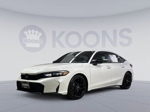 Used 2025 Honda Civic Sport image 1