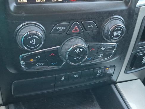 Used 2018 RAM 1500 Lone Star AWD/4WD image 17