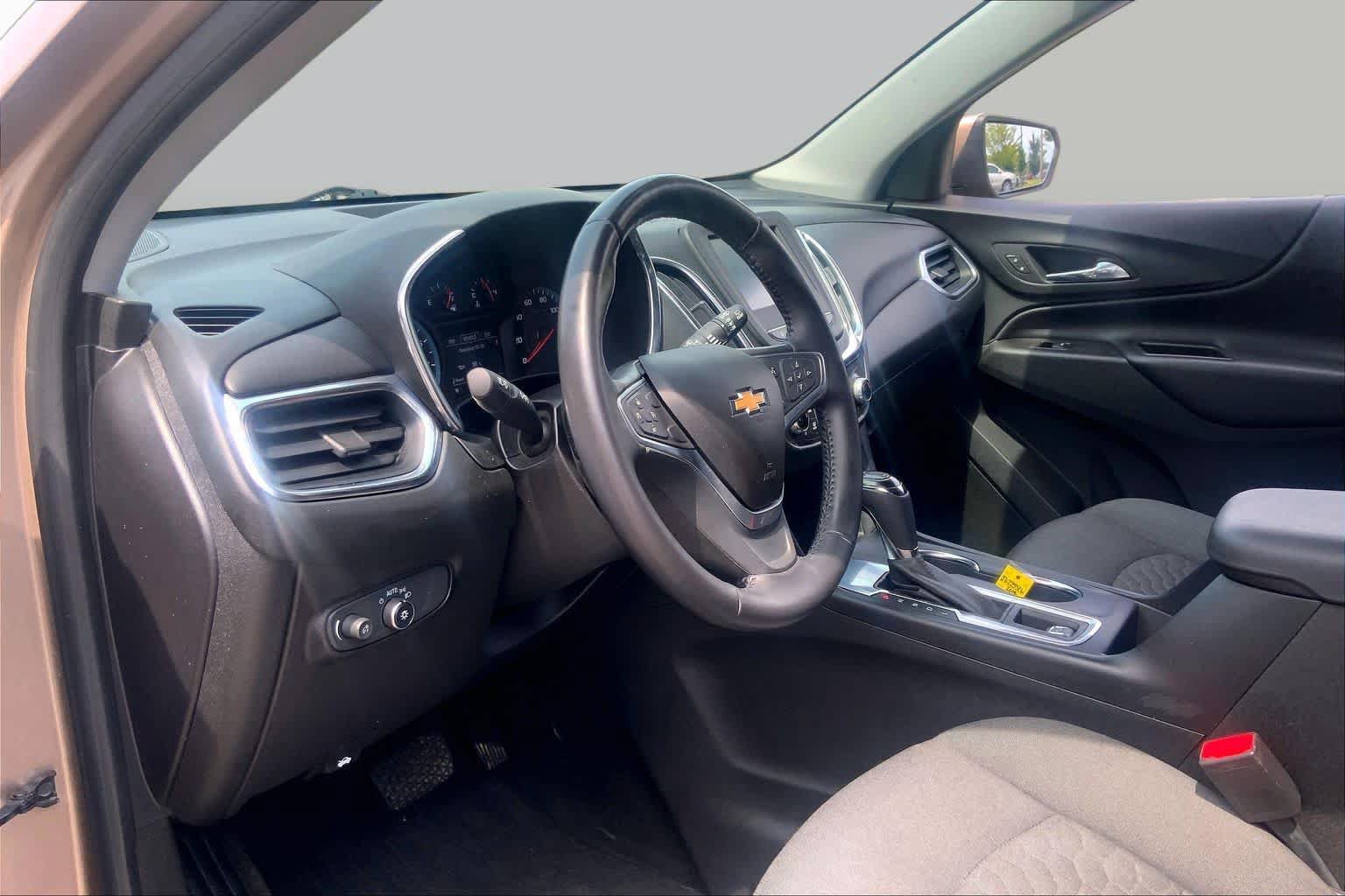 Used 2018 Chevrolet Equinox LT FWD image 15