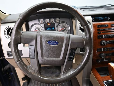 Used 2010 Ford F150 Lariat image 11