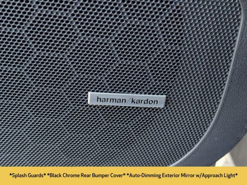 Used 2025 Subaru Ascent Bronze Edition w/ Onyx Package image 14